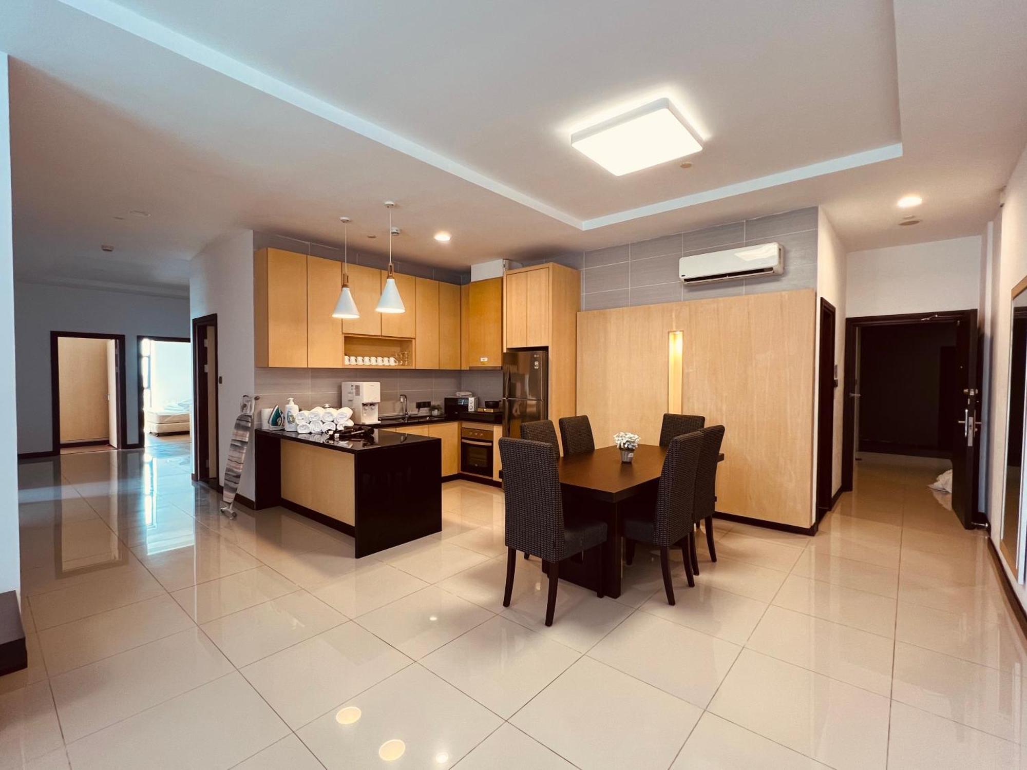 Imperial Grand Suite Apartment Kuching Exteriér fotografie